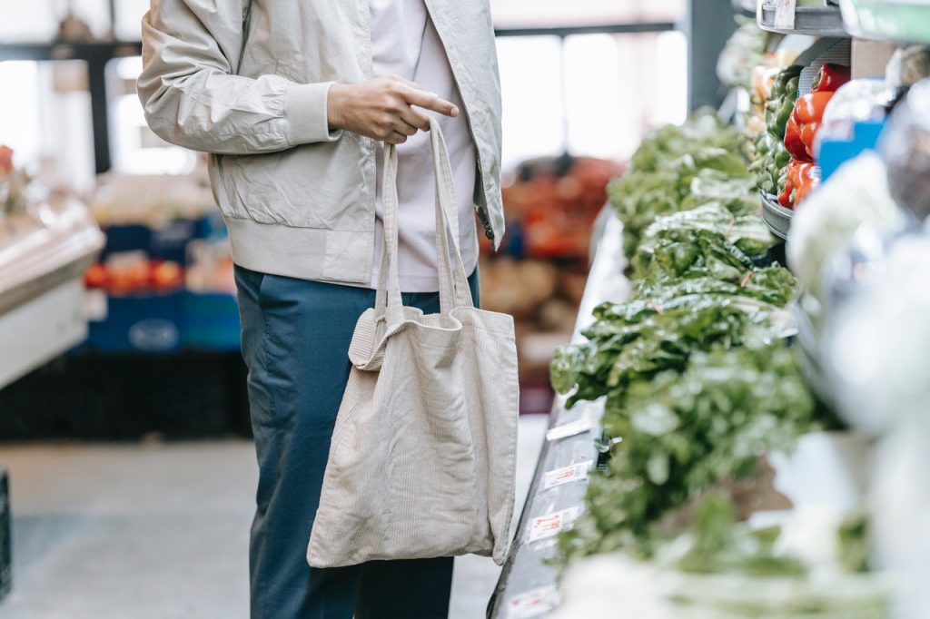 Esas Empresas Podrían Estar Especulando Con Los Productos