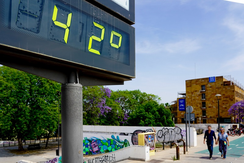 El calor hace acto de presencia en Sevilla