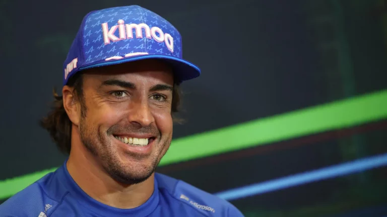 Fernando Alonso: la jugada de su compañero que afecta a su futuro