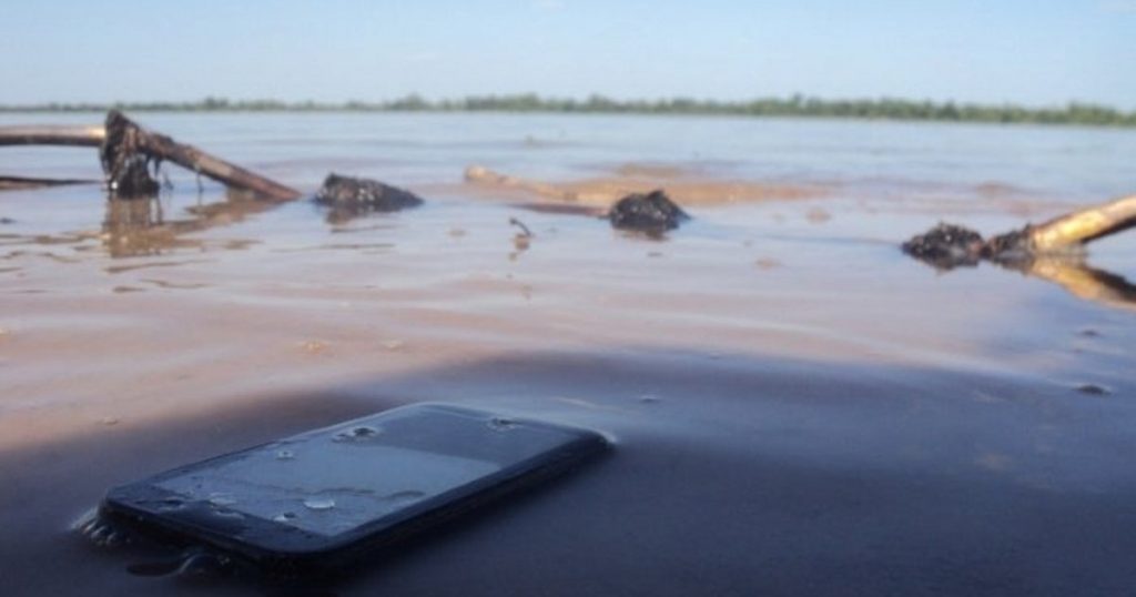 ¿Tu Iphone Al Agua?