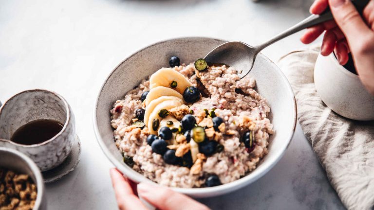 Problemas a los que te enfrentas si desayunas cereales con leche