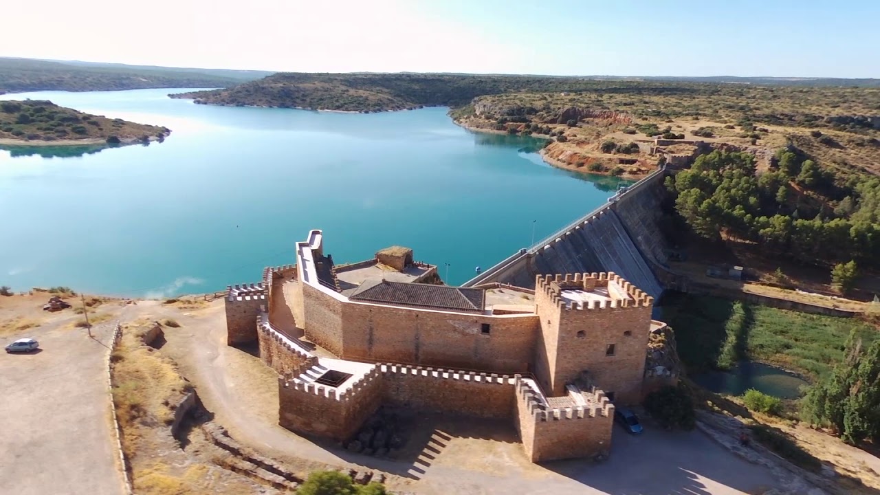 Ruta Vino La Mancha Castillo De Penarroya 1