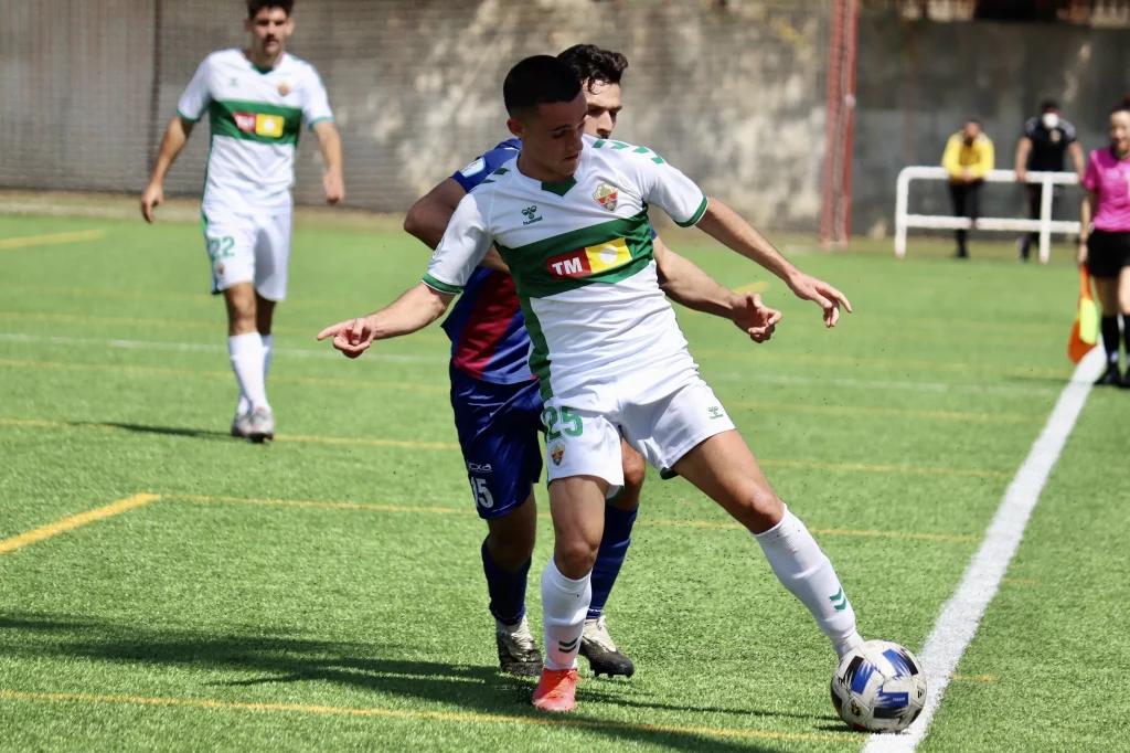 Se fue soltando en el Elche de Tercera 