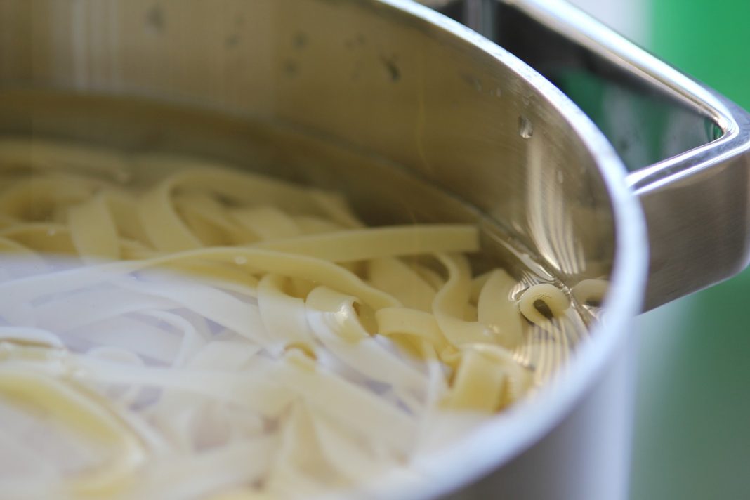 Tallarines chinos la receta más sencilla que harás en minutos