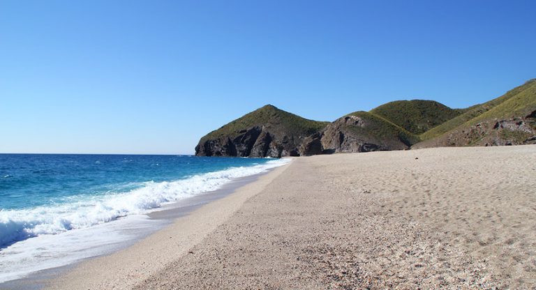 Las mejores playas vírgenes de Andalucía