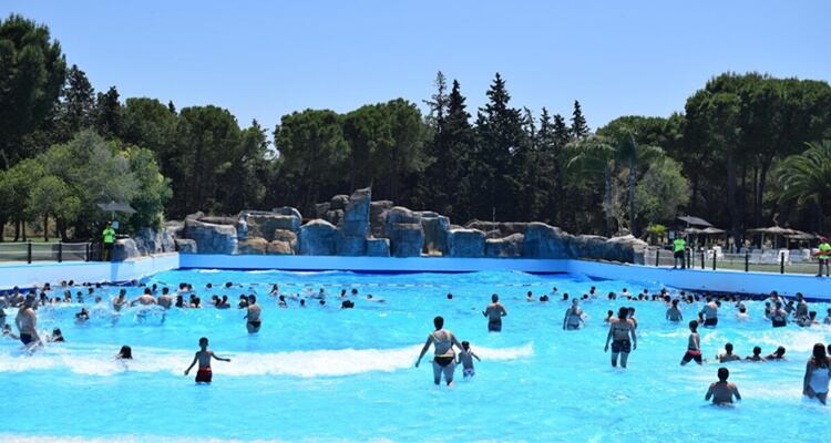 Aquapolis Sevilla Piscinas Públicas