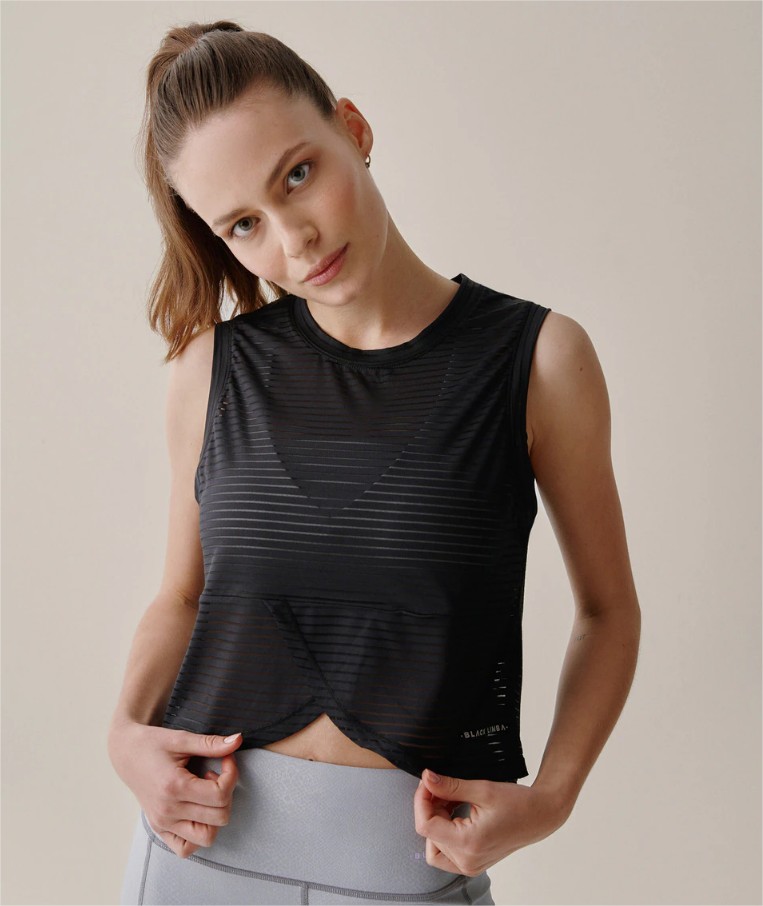 camiseta crop top black limba el corte ingles