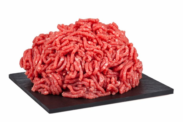 El peligro de comprar carne picada en el supermercado: esto es lo que oculta en realidad