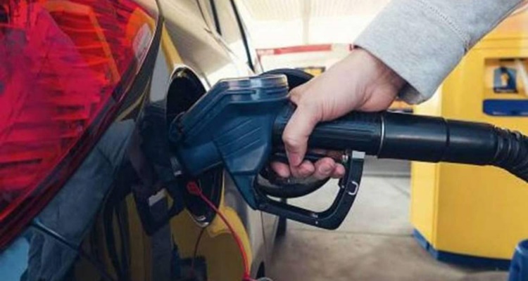 Combustible Llenar Depósito Más Caro