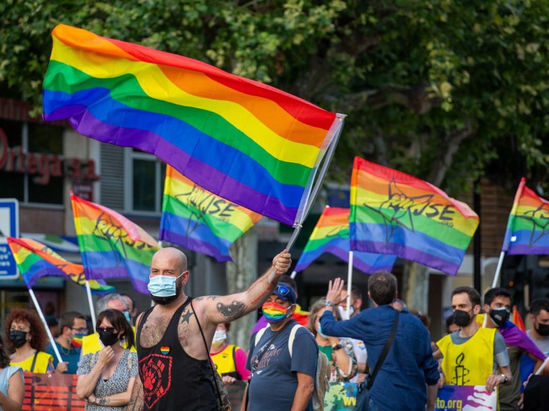 Exposiciones de fotografía por el Día del Orgullo Gay