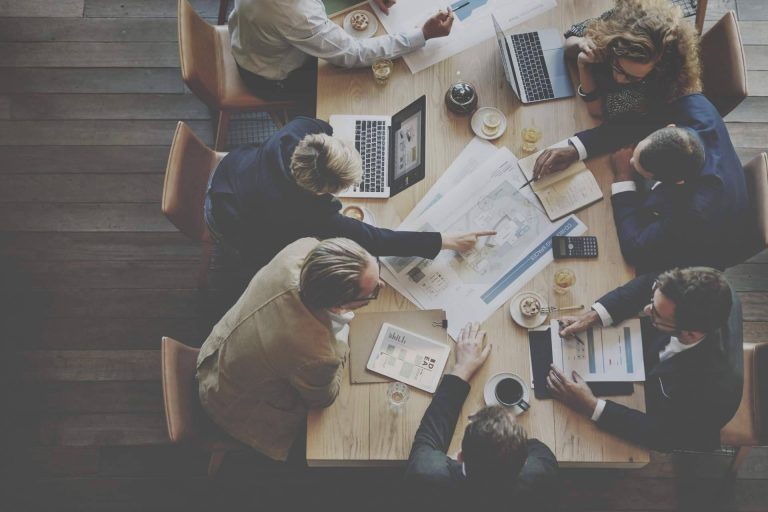 ¿Cuáles son los beneficios de usar el CRM y gestor de proyectos Daylite para la gestión empresarial?