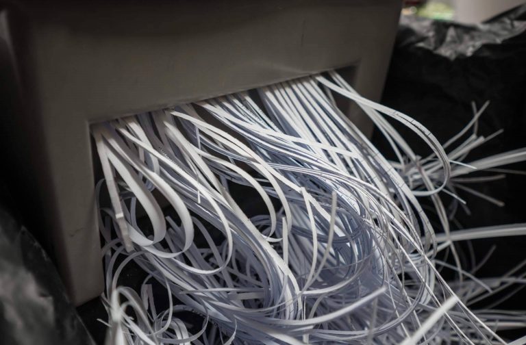 Los servicios de destrucción y reciclaje de material informático de Dataeraser