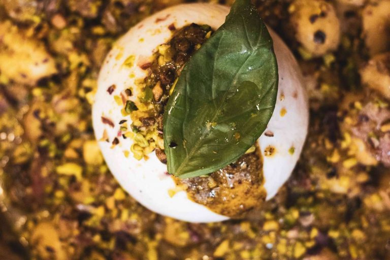 Delivey & Takeaway, la nueva opción del restaurante Spaccanapoli que acerca la gastronomía napolitana a casa