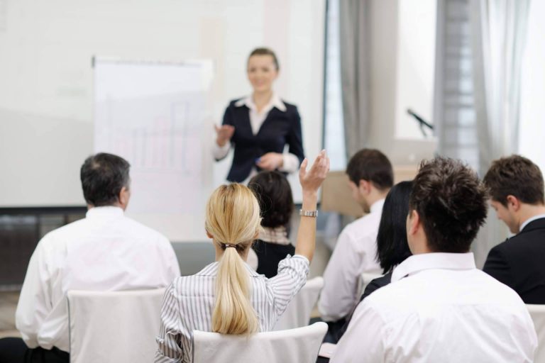 Amplio catálogo de oferta formativa y cursos gratuitos online para trabajadores con Academia Integral