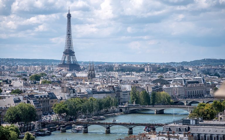 Las tres teorías por las que París se llama la “Ciudad de la Luz”