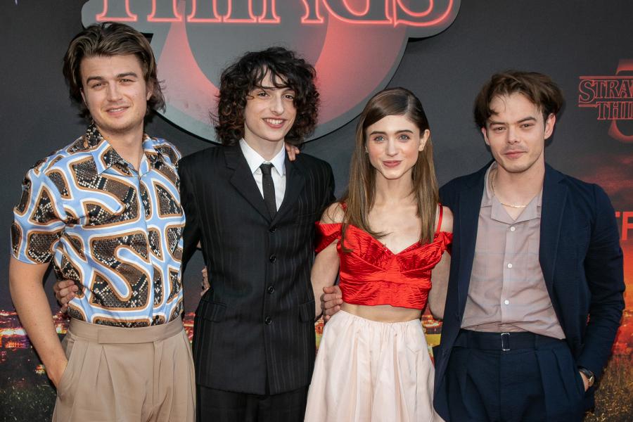 Las parejas del elenco de Stranger Things en la vida real