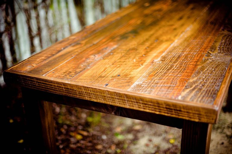 Cómo limpiar los muebles de madera sin destrozarlos