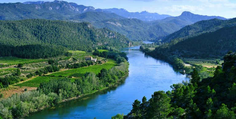 Los mejores ríos de España para escapar del calor si no tienes playa