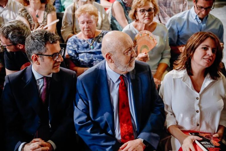 Tezanos admite que hay preocupación en la calle pero culpa a los medios y su falta de veracidad