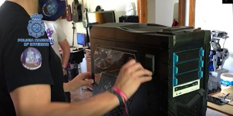 Identificados 31 menores en riesgo al aparecer en imágenes pornográficas