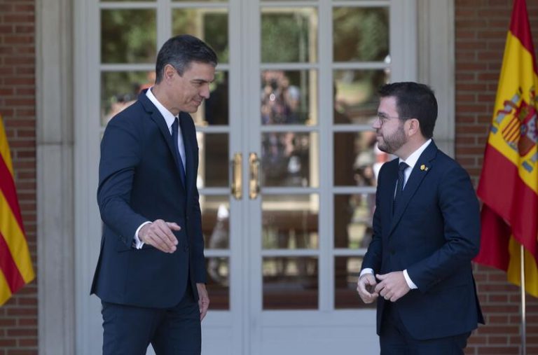 La mesa de diálogo se reúne mañana en Moncloa con previsión de cerrar acuerdos