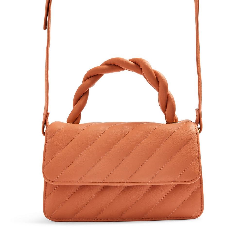 Primark Tiene El Bolso De Menos De 10 Euros Que Se Pondrá De Moda Este Verano 