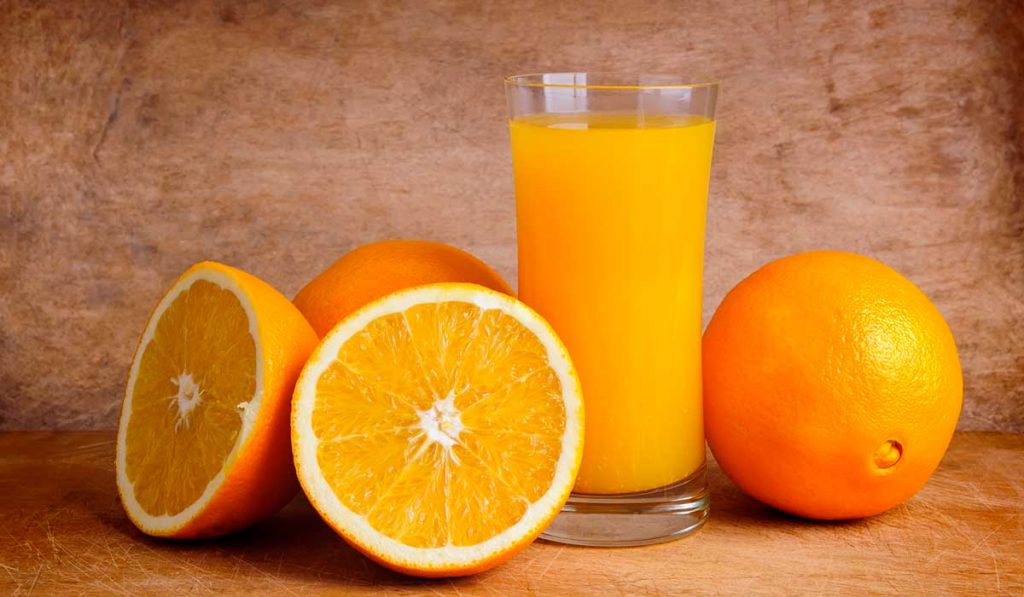 Primer mito: el zumo de naranja hace que engordes