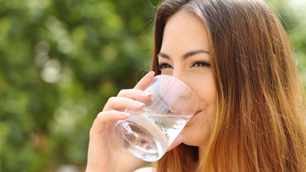 ¿En Qué Otros Momentos Debo Tomar Más Agua?