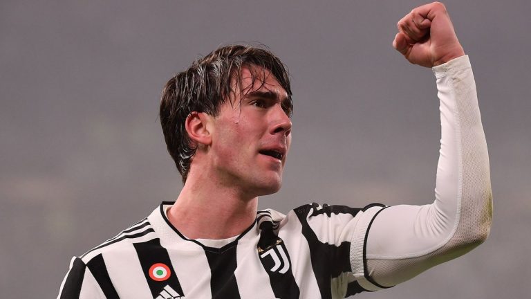 Vlahovic puede llegar al Atlético ¡gratis!