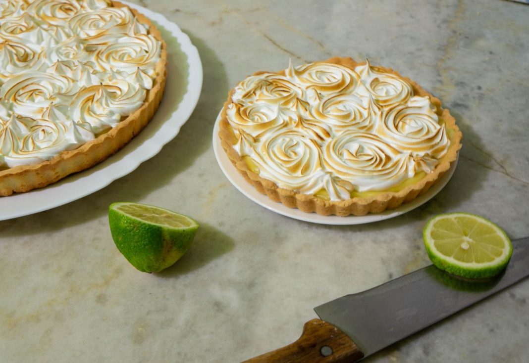 Haz una tarta de limón sin horno en solo 15 minutos