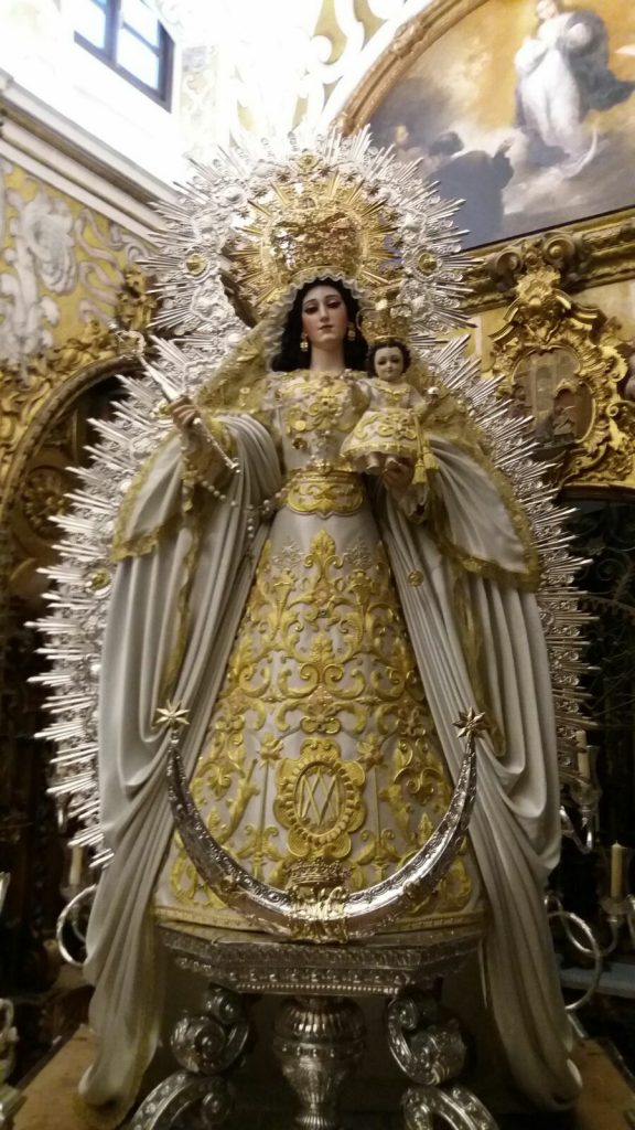 La Virgen De Las Nieves