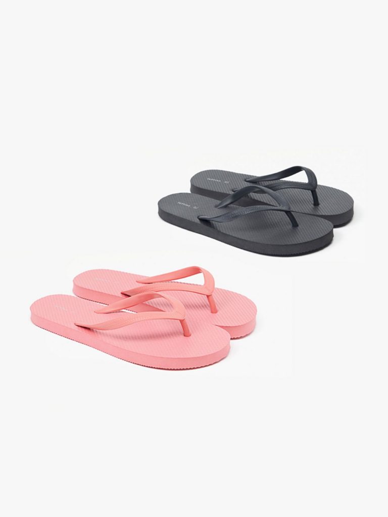 Lefties Tiene Las Sandalias Ideales Para La Playa Por Menos De 10 Euros 