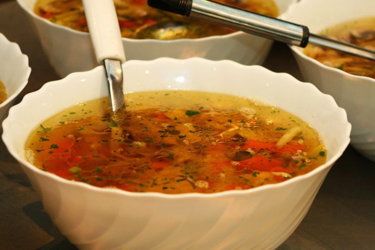 La sopa de Arguiñano que solo lleva 6 ingredientes básicos