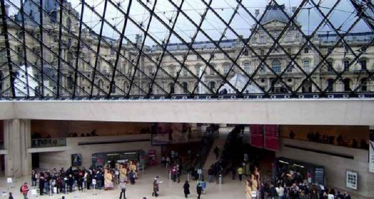 ¿Fantasmas?, ¿Colecciones Nazis? Y Otros Secretos Ocultos Del Museo Del Louvre