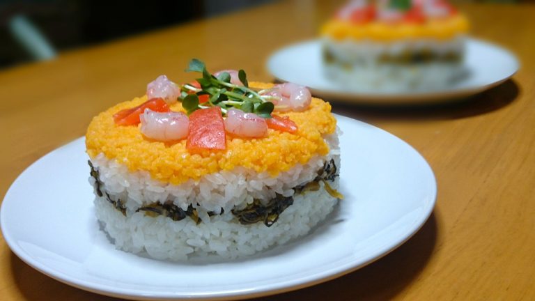 Pastel de sushi: así le das una vuelta al plato típico oriental