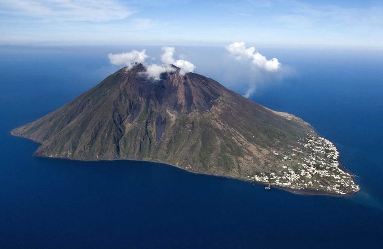 Estrómboli Volcán 