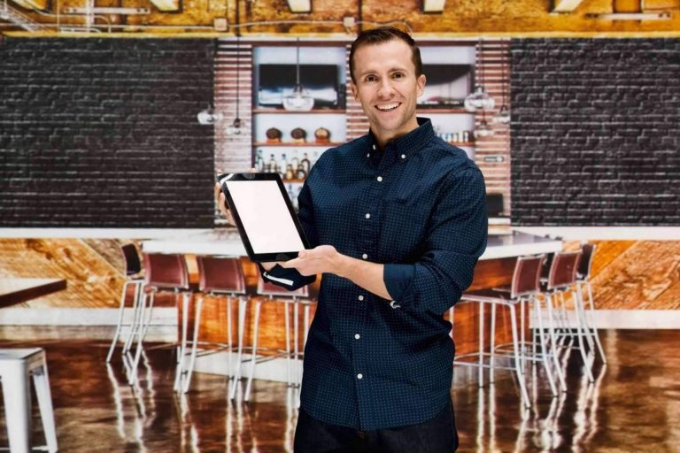 La solución a la falta de personal en restauración, el Kit Digital con Asistecs