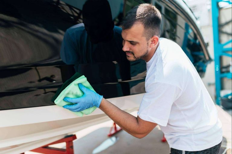 Cleaning brushes para mantener las embarcaciones en perfecto estado, por Nova Argonautica