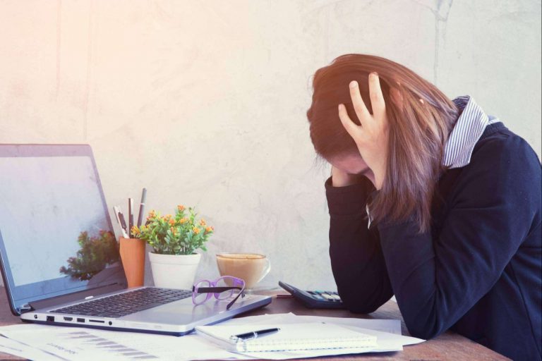 La figura de un abogado de acoso laboral en el momento de solicitar la incapacidad permanente por estrés postraumático, con Tierno Centella Abogados