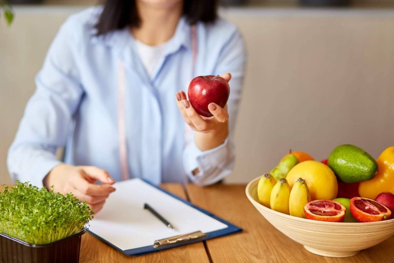 ¿Cómo perder peso disfrutando de la comida?, por Nut&Health