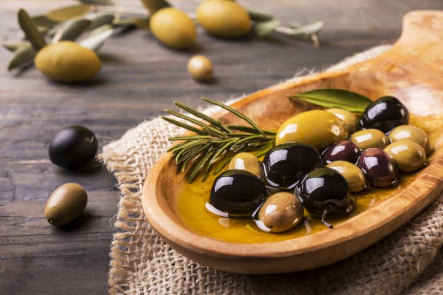 El Líquido De Aceitunas Para Enriquecer Platos