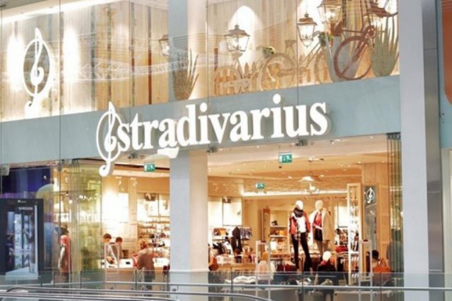 El pantalón de Stradivarius más cómodo que vas a encontrar por 30 euros