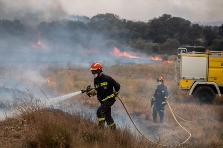Marlaska señala como causa principal de incendios al cambio climático e imprudencias «más que intencionalidad»