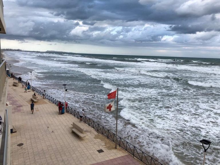 Asociaciones se concentrarán en la Comunitat Valenciana, Murcia y Almería por la regeneración de las playas