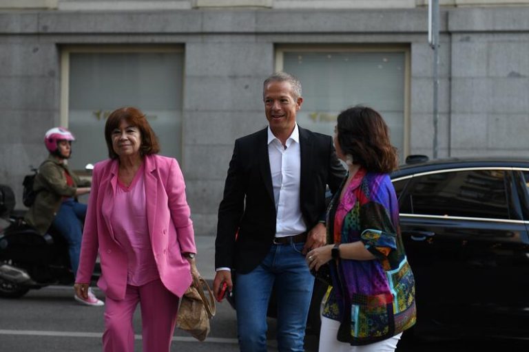 El Senado renueva sus vehículos por casi un millón de euros con coches híbridos enchufables y de cero emisiones