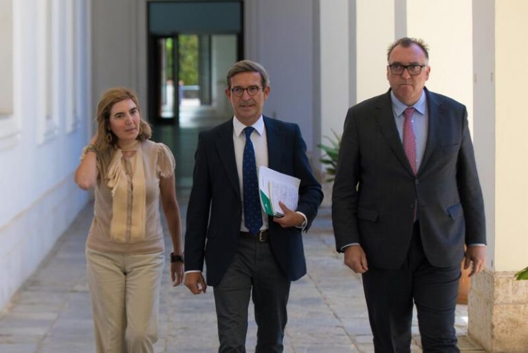 Andalucía pide retirar las medidas de ahorro energético: «Acordemos el qué, pero déjennos actuar en el cómo»