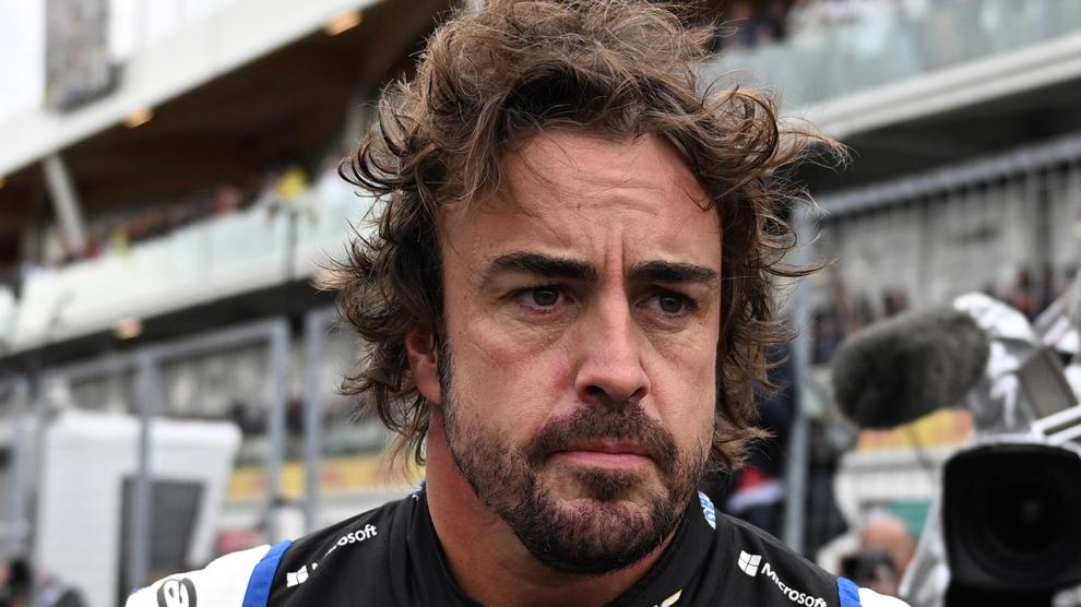 Alonso se cansó de que le "escupieran" la cara en Alpine 