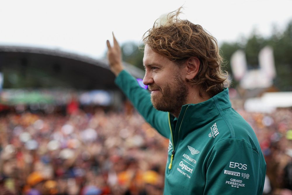 Ante la salida de Sebastián Vettel quedaba una vacante en Aston Martin 