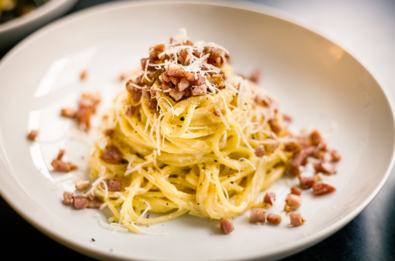 Así se hacen los auténticos espaguetis a la carbonara