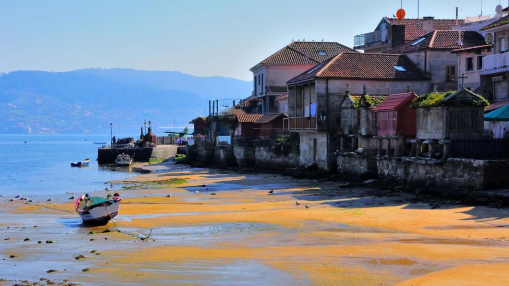 Combarro está situado a orillas de la ría de Pontevedra